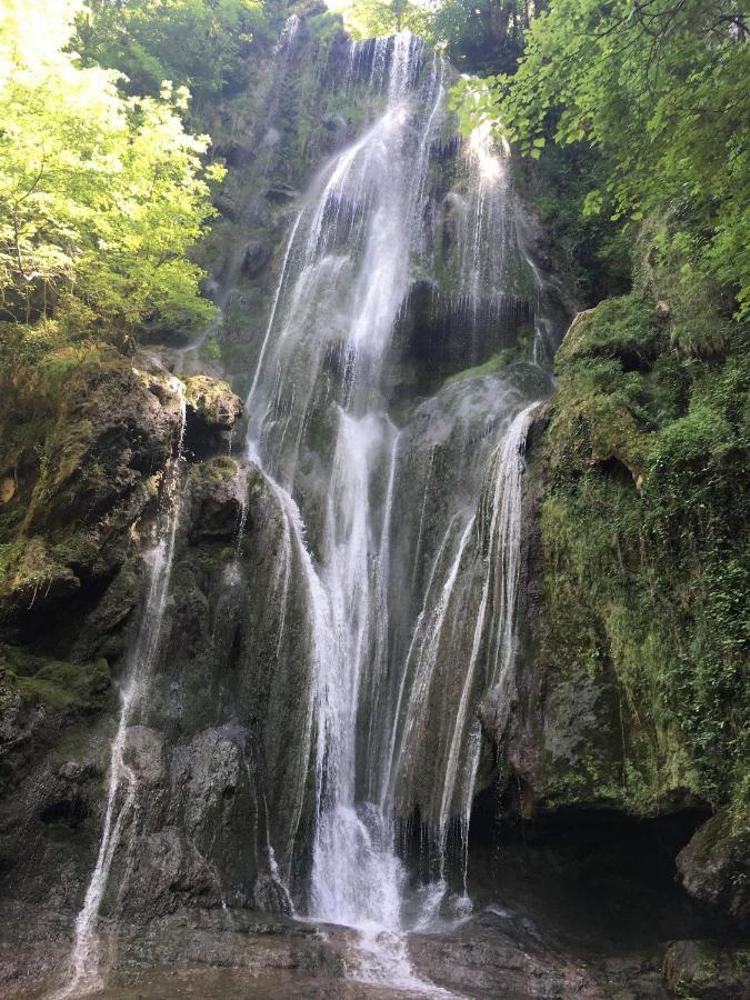 Le Roulottes Du Petit Gouffre De Padirac Avec Spa Экстерьер фото