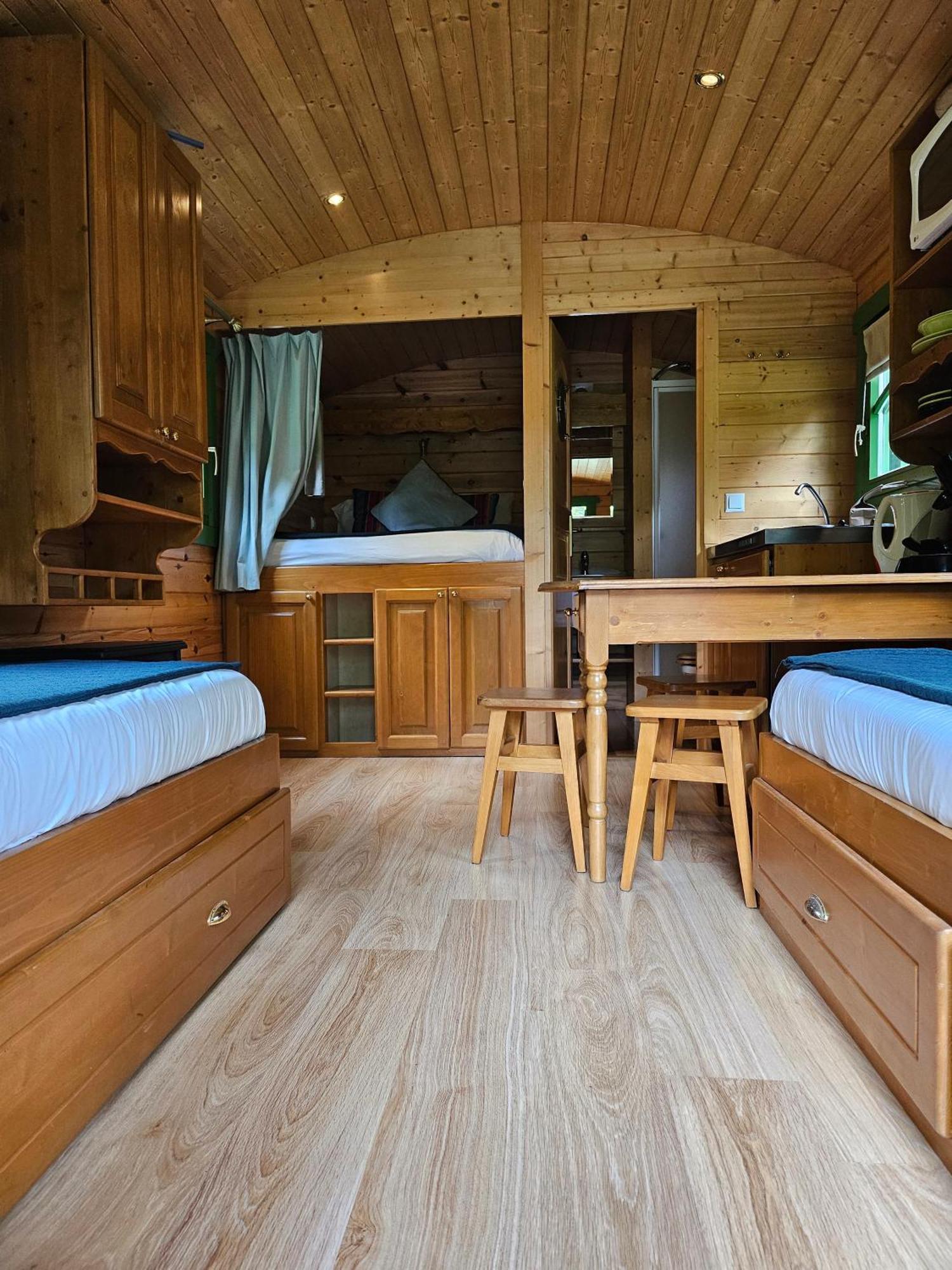 Le Roulottes Du Petit Gouffre De Padirac Avec Spa Экстерьер фото