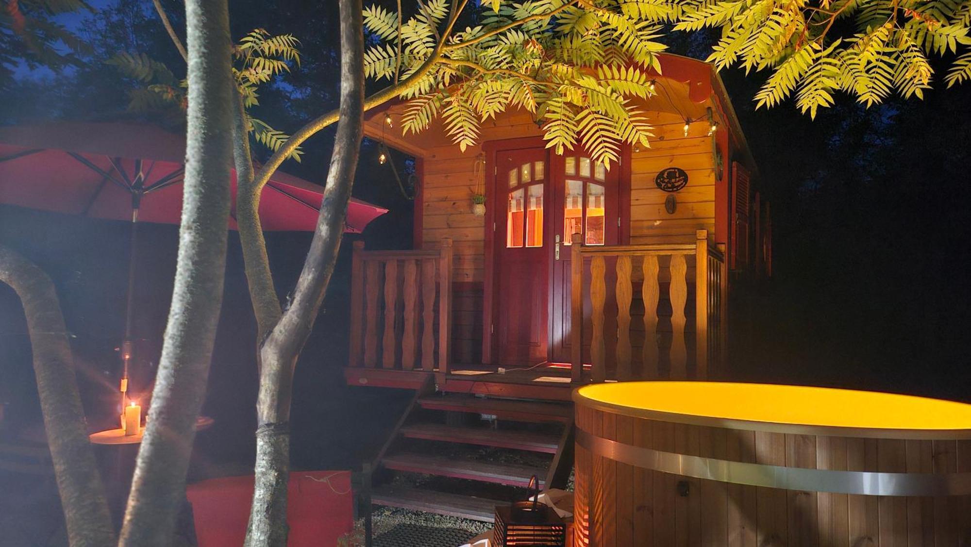 Le Roulottes Du Petit Gouffre De Padirac Avec Spa Экстерьер фото