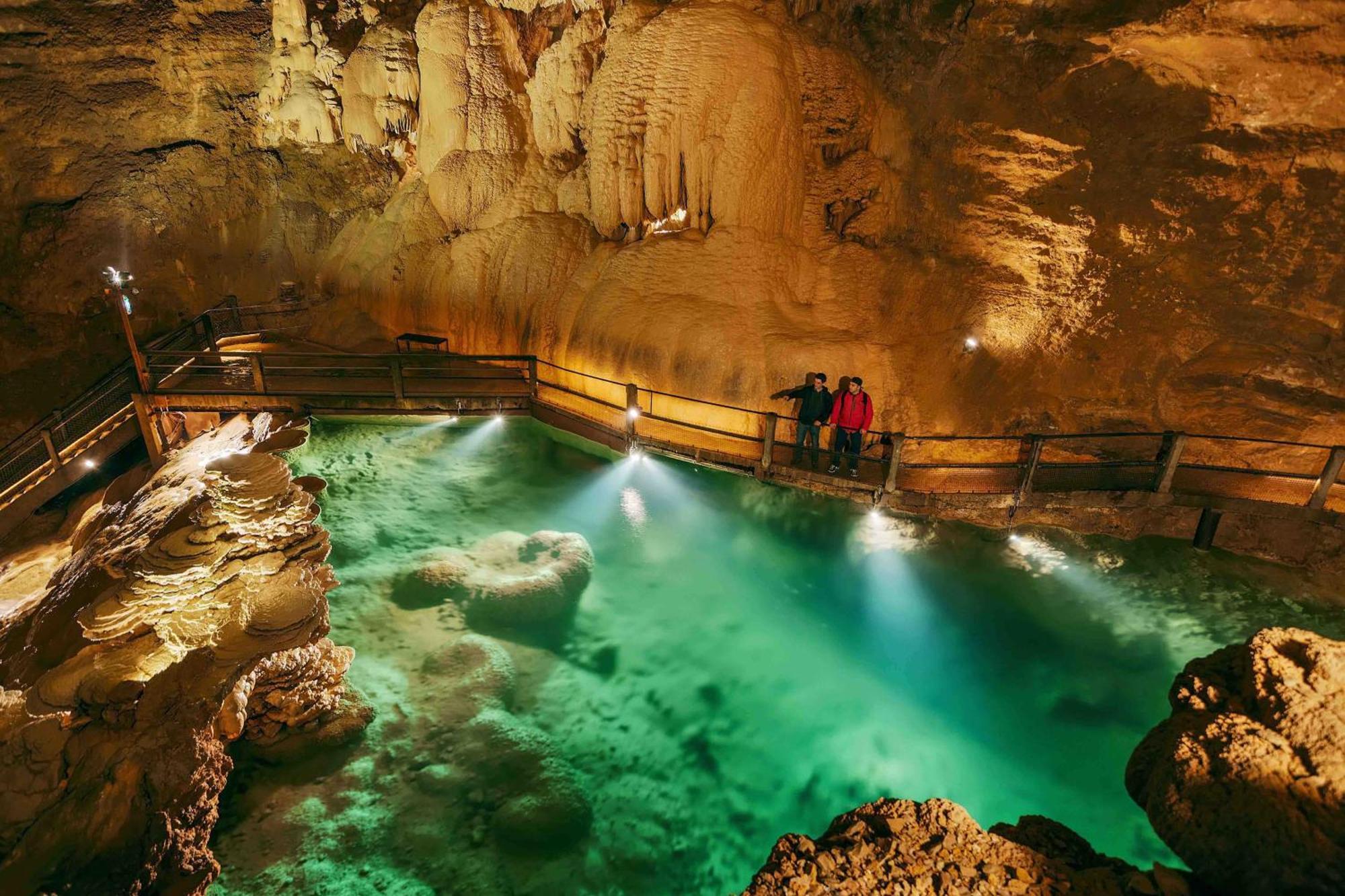 Le Roulottes Du Petit Gouffre De Padirac Avec Spa Экстерьер фото